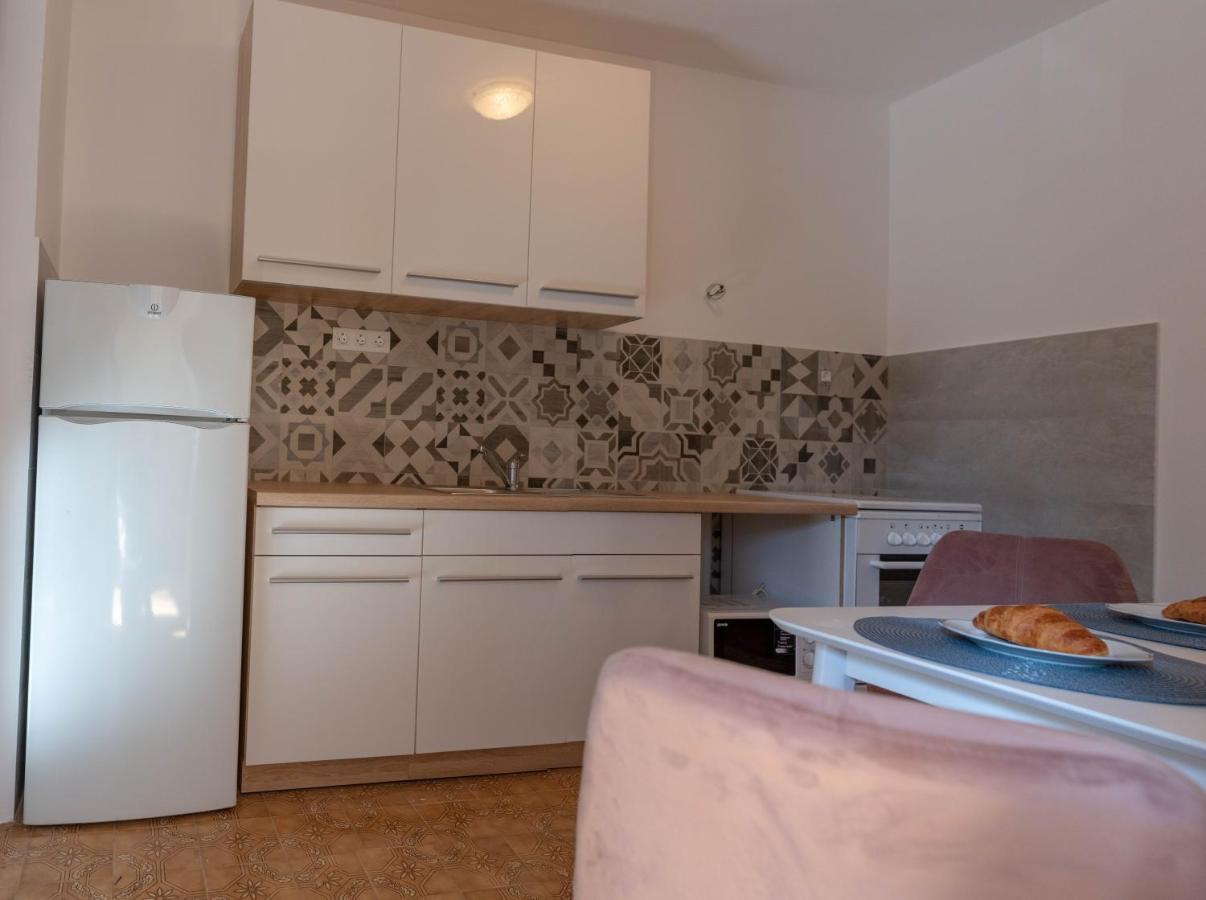 Вилла Apartman Duce Milka Экстерьер фото