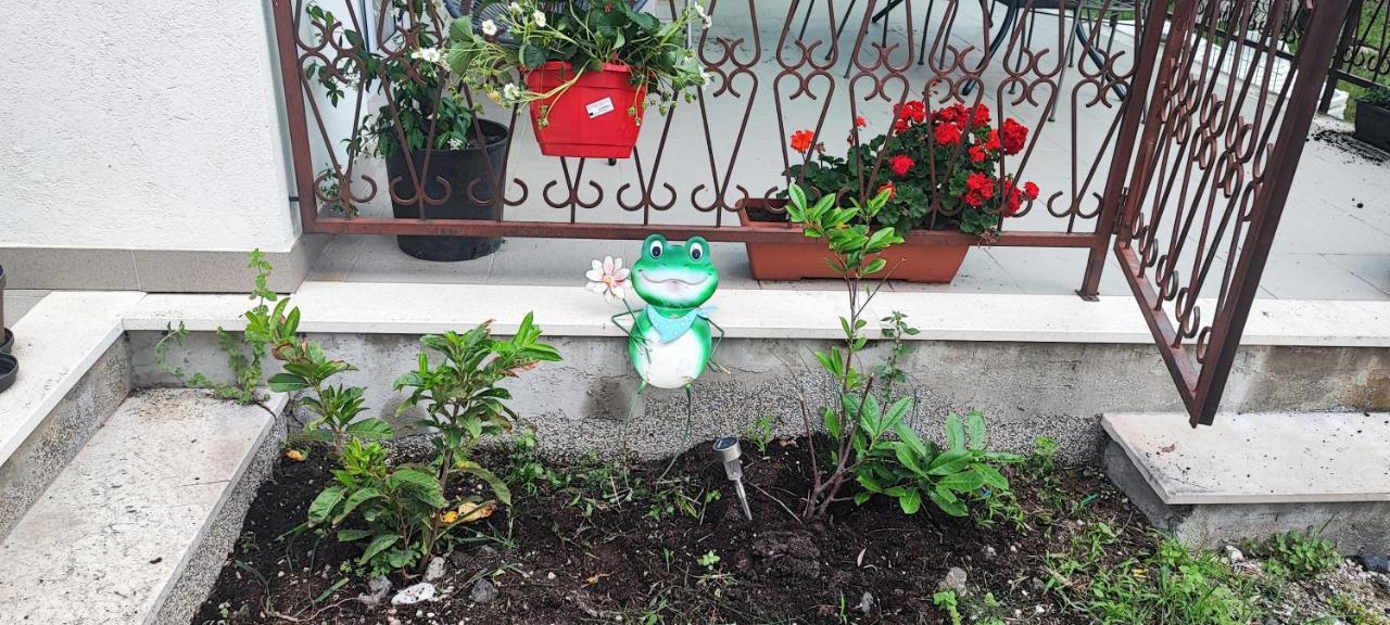 Вилла Apartman Duce Milka Экстерьер фото